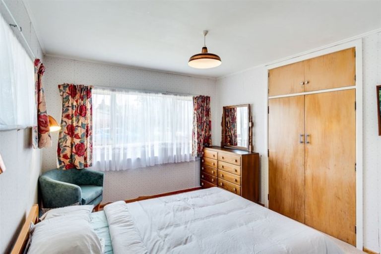 Photo of property in 11 Enfield Road, Hospital Hill, Napier, 4110