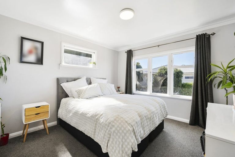 Photo of property in 93b Farnham Street, Mornington, Wellington, 6021
