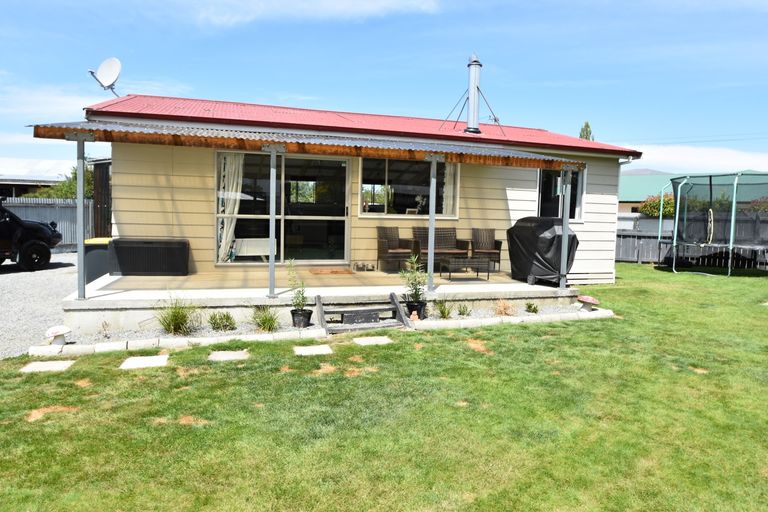 Photo of property in 14 Mackenzie Drive, Twizel, 7901