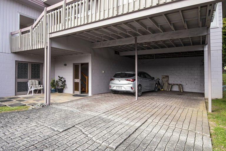 Photo of property in 24 Mountain Road, Morningside, Whangarei, 0110