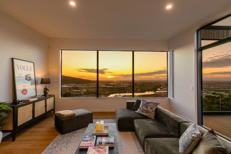 Photo of property in 134 Cannon Hill Crescent, Mount Pleasant, Christchurch, 8081