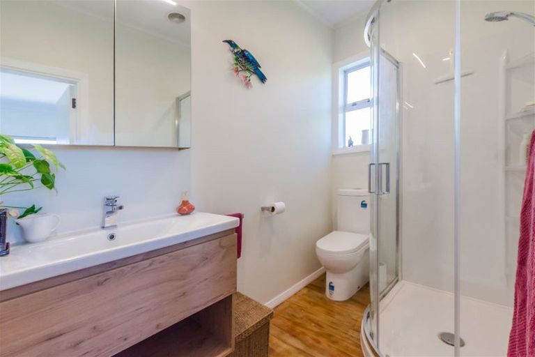 Photo of property in 27 Sweetman Avenue, Paraparaumu Beach, Paraparaumu, 5032