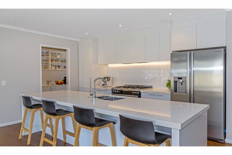 Photo of property in 200 Harris Drive, Silverdale, 0932