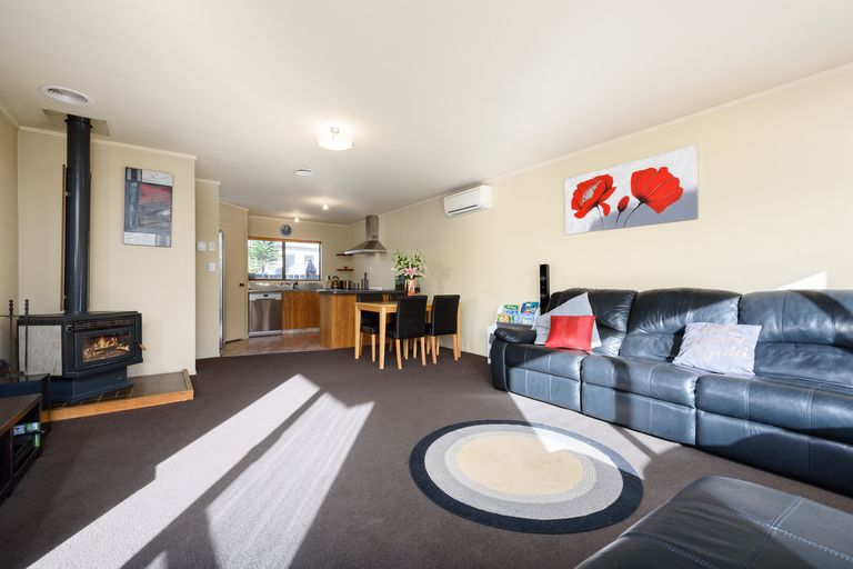 Photo of property in 103b Sherwood Street, Bellevue, Tauranga, 3110