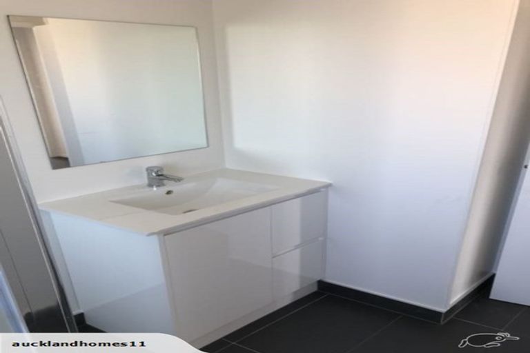 Photo of property in 23 Addison Drive, Glendene, Auckland, 0602