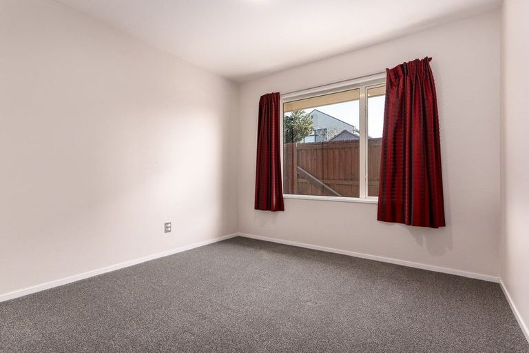 Photo of property in 78 Broadhaven Avenue, Parklands, Christchurch, 8083