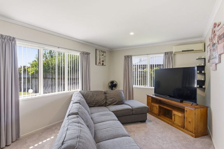 Photo of property in 5 Ahmad Close, Levin, 5510