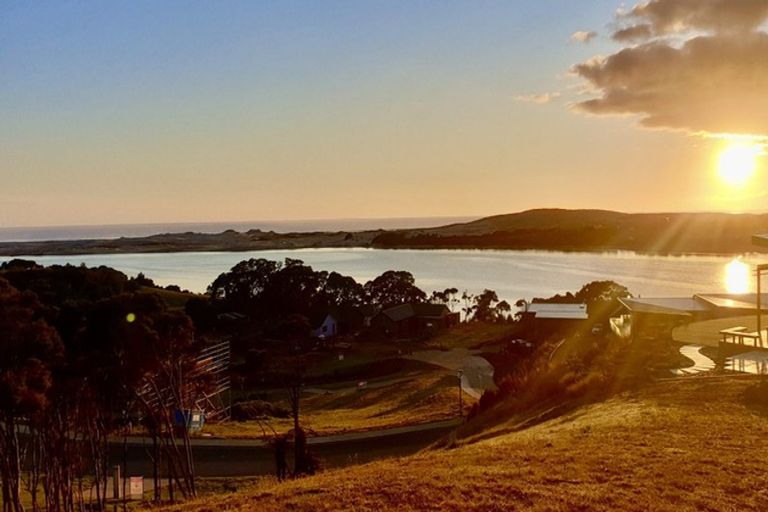 Photo of property in 4 Horizon View Place, Mangawhai Heads, Mangawhai, 0505