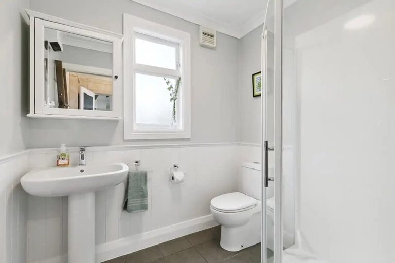 Photo of property in 8 Yule Street, Kilbirnie, Wellington, 6022
