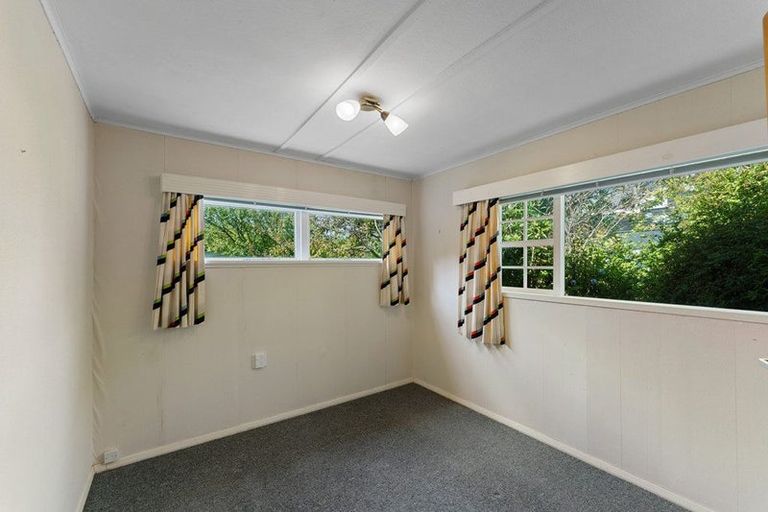 Photo of property in 18 Newry Road, Raumati Beach, Paraparaumu, 5032