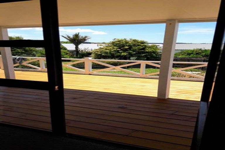 Photo of property in 22 Kawau View Road, Snells Beach, 0920