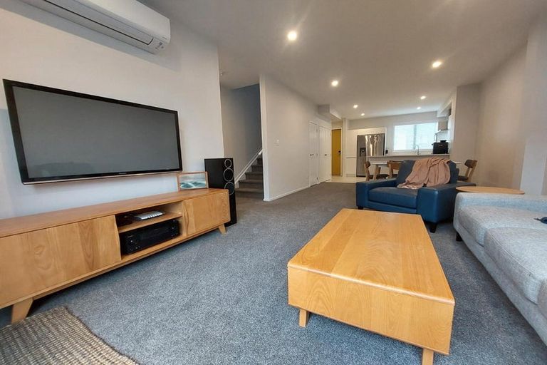 Photo of property in 74 Manarini Road, Westgate, Auckland, 0614