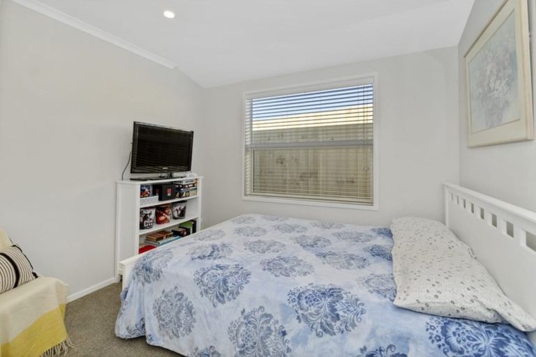 Photo of property in 27 Walter Lawry Road, Paerata, Pukekohe, 2124