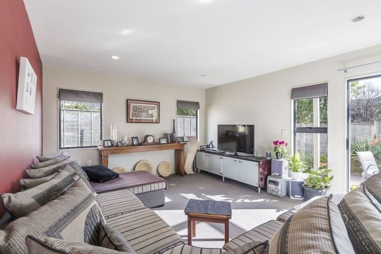 Photo of property in 8/64 Schnapper Rock Road, Schnapper Rock, Auckland, 0632