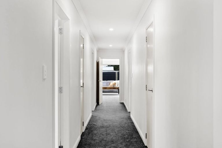 Photo of property in 1 Douglas Street, Hawera, 4610