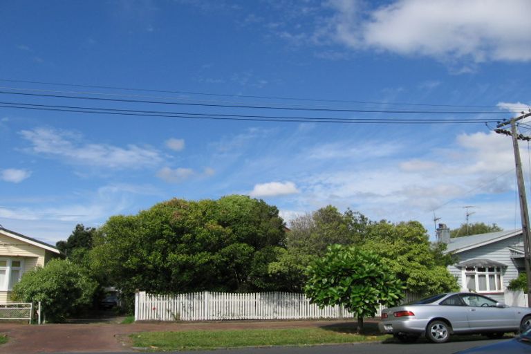 Photo of property in 19 Moa Road, Point Chevalier, Auckland, 1022