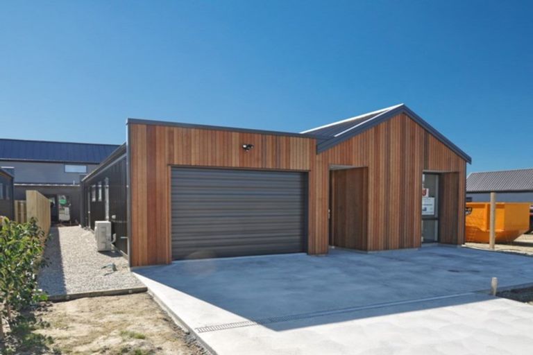Photo of property in 34 Obelisk Street, Wanaka, 9305