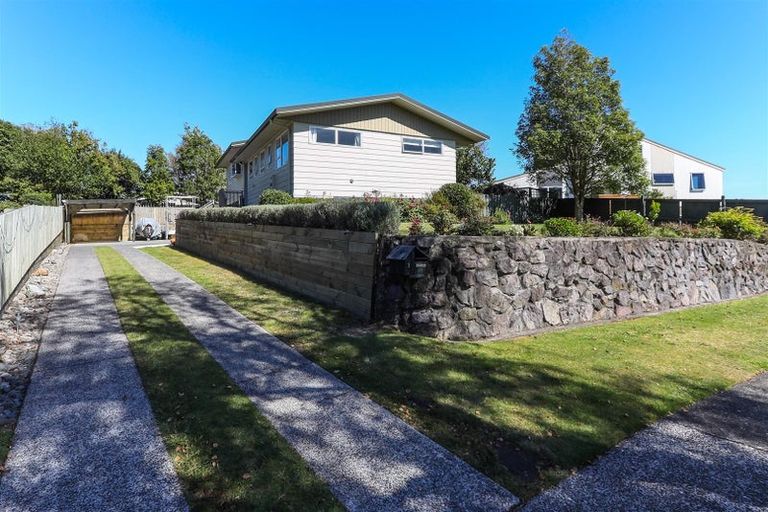 Photo of property in 3 Waitawa Place, Lynmore, Rotorua, 3010