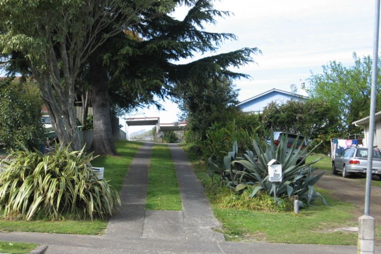 Photo of property in 5 Corinna Street, Welcome Bay, Tauranga, 3112