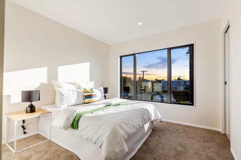 Photo of property in 649b Te Atatu Road, Te Atatu Peninsula, Auckland, 0610