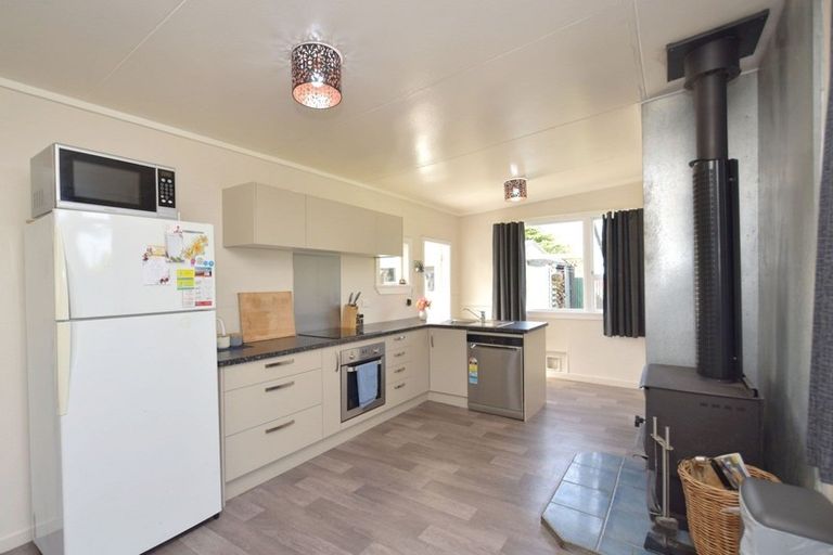 Photo of property in 69 Centre Street, Strathern, Invercargill, 9812