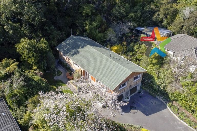 Photo of property in 455 Stokes Valley Road, Stokes Valley, Lower Hutt, 5019