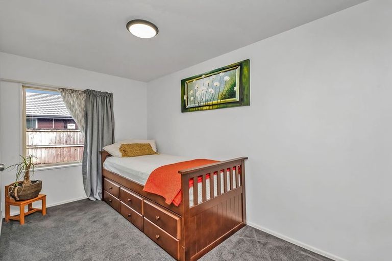 Photo of property in 6 Oldham Place, Darfield, 7510