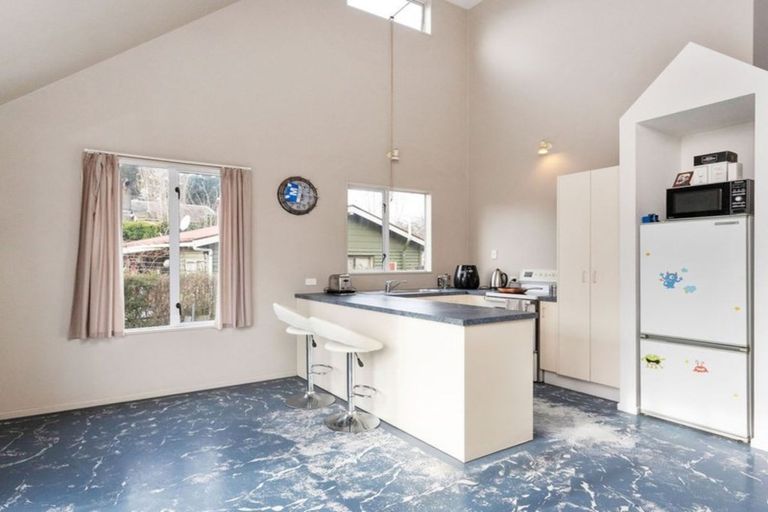 Photo of property in 12b Rinaldi Avenue, The Pines Beach, 7630