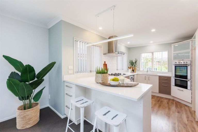 Photo of property in 3 Masefield Terrace, Kelvin Grove, Palmerston North, 4414