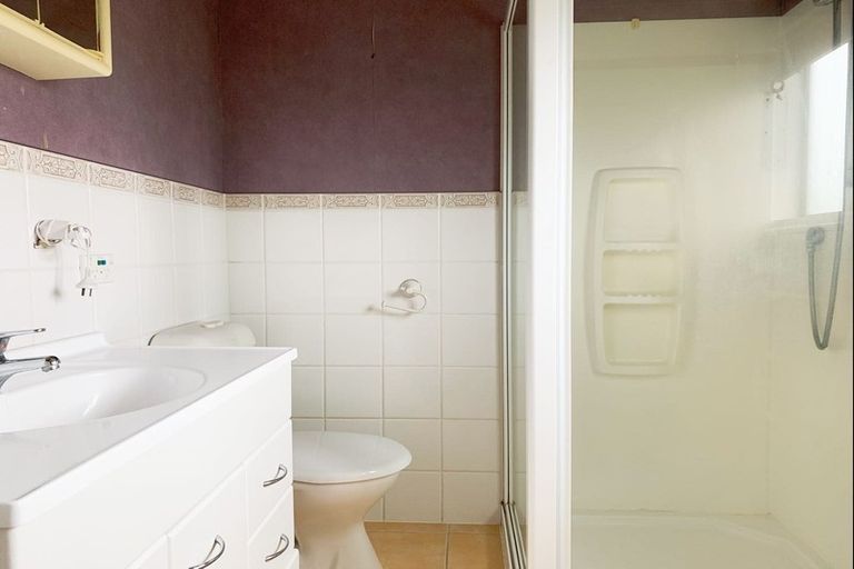 Photo of property in 1 Harvest Drive, Henderson, Auckland, 0612