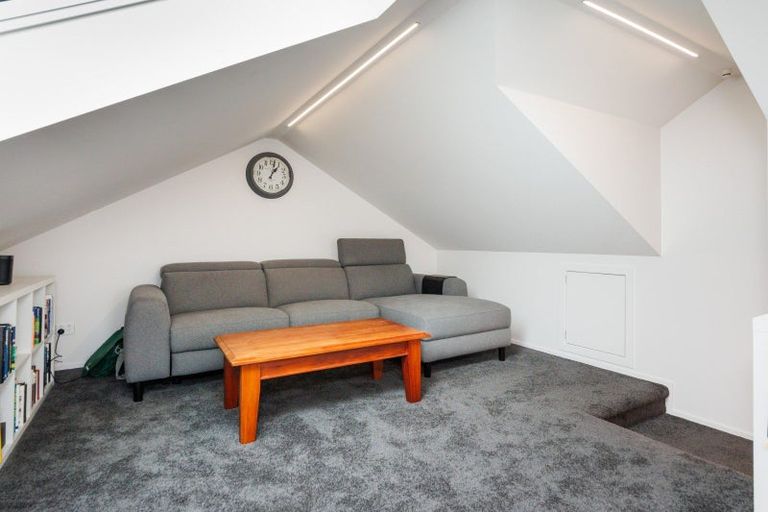 Photo of property in 12 Colquhoun Way, Kelvin Grove, Palmerston North, 4470