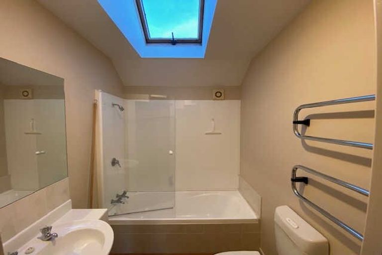 Photo of property in 62 Hewitts Road, Merivale, Christchurch, 8014