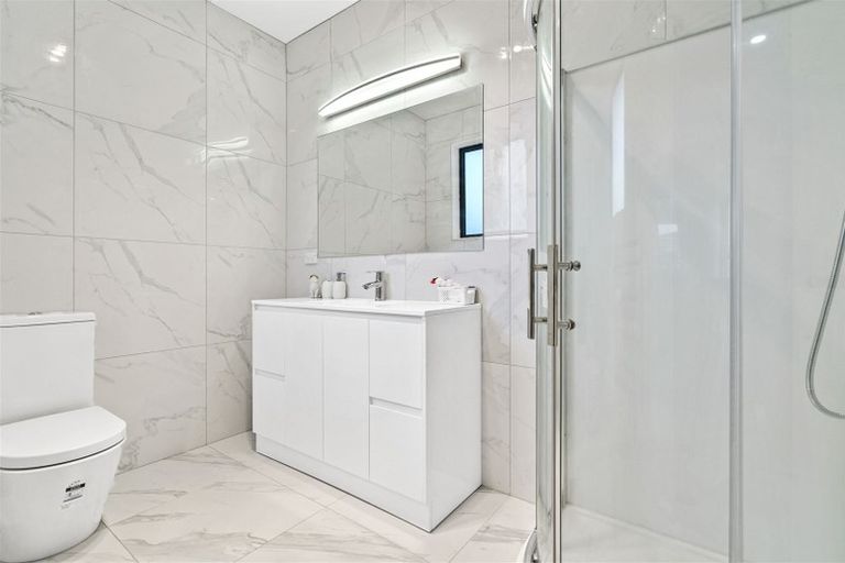 Photo of property in 14 Parton Road, Pukekohe, 2120