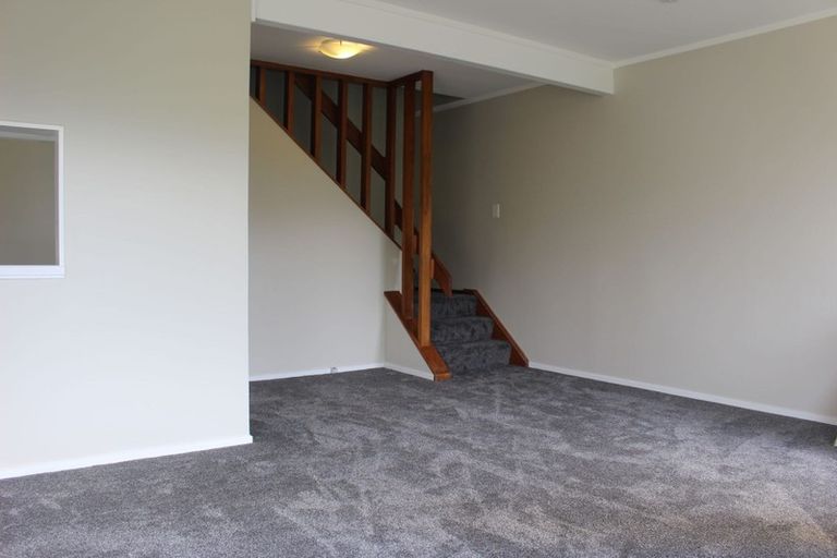 Photo of property in 36a Colchester Crescent, Newlands, Wellington, 6037