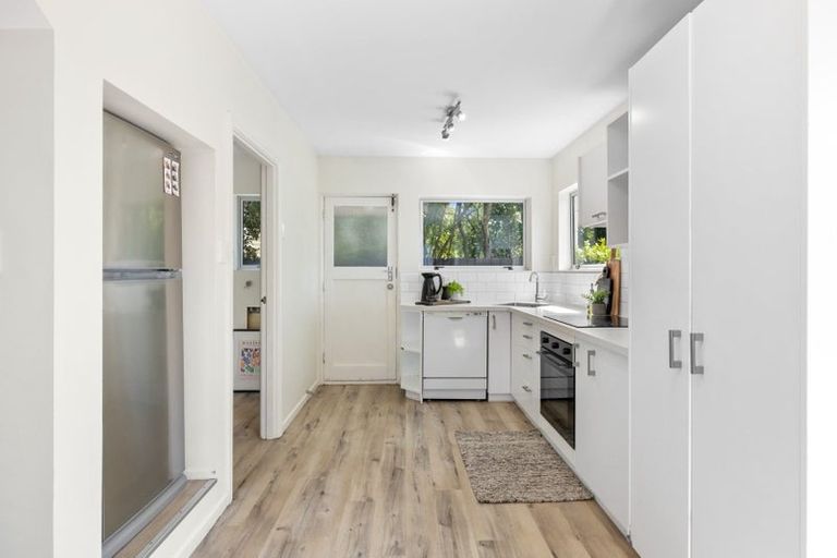 Photo of property in 1/34 Holly Road, St Albans, Christchurch, 8014