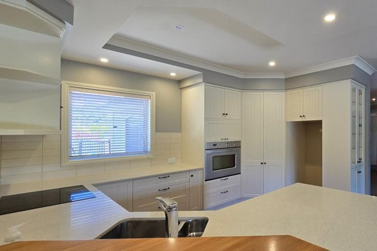 Photo of property in 72 Kent Terrace, Taradale, Napier, 4112