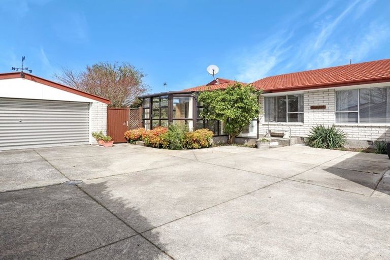 Photo of property in 2/11a Murmont Street, Bishopdale, Christchurch, 8053