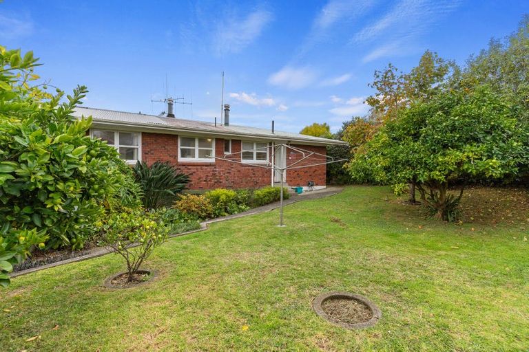 Photo of property in 22 Sutton Crescent, Hillcrest, Hamilton, 3216