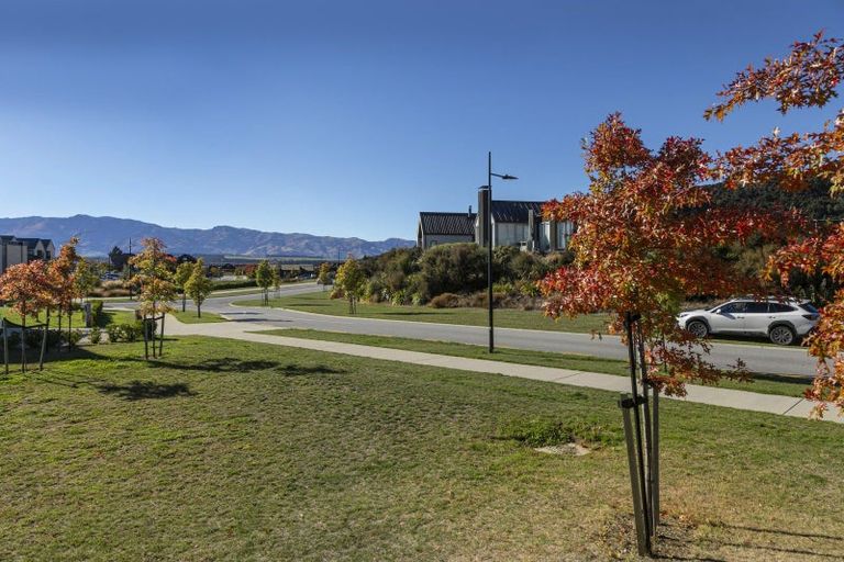 Photo of property in Northlake, 21 Mount Nicholas Avenue, Wanaka, 9305