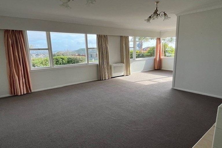 Photo of property in 105 Bleakhouse Road, Howick, Auckland, 2014