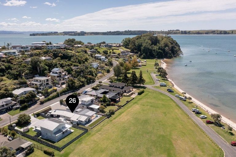 Photo of property in 26 Harbour View Road, Omokoroa, 3114