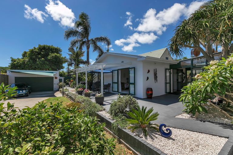 Photo of property in 13 Hazelmere Road, Sandringham, Auckland, 1025