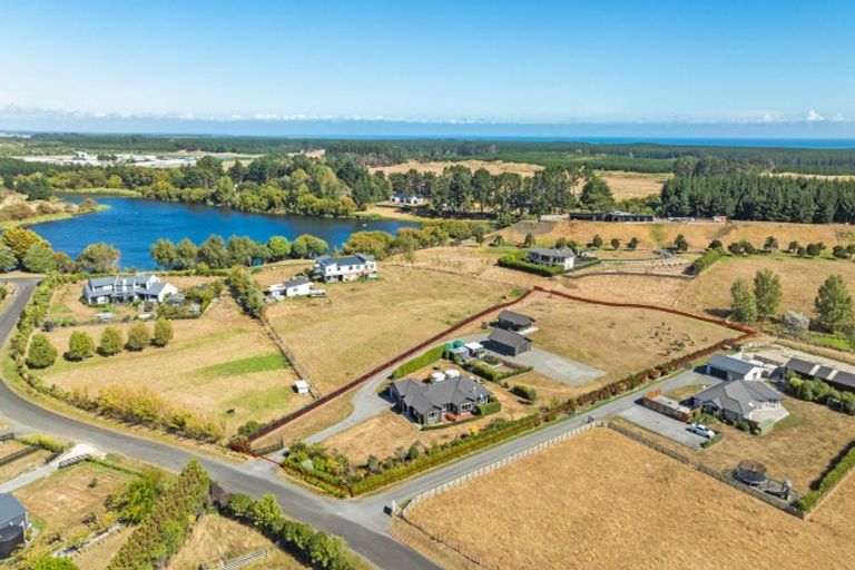 Photo of property in 21 Nicholson Drive, Kaitoke, Whanganui, 4572