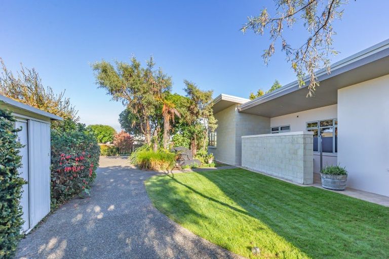 Photo of property in 15 Homewood Avenue, Levin, 5510