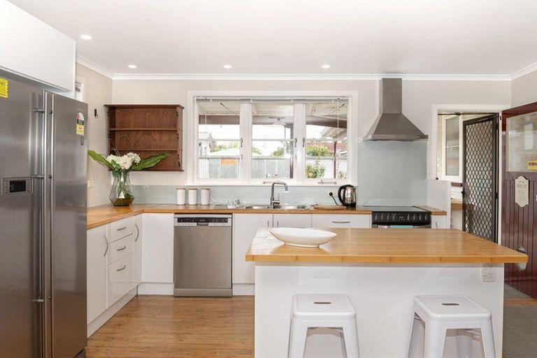 Photo of property in 13 Cochrane Street, Elgin, Gisborne, 4010