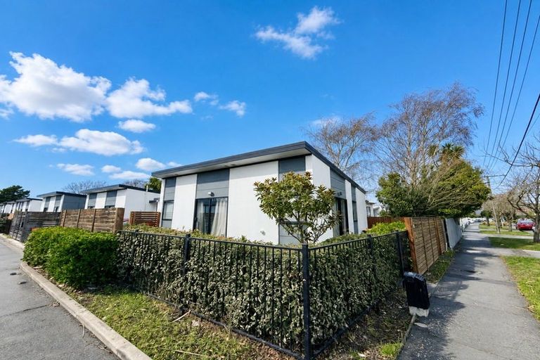 Photo of property in 2 League Lane, Phillipstown, Christchurch, 8011