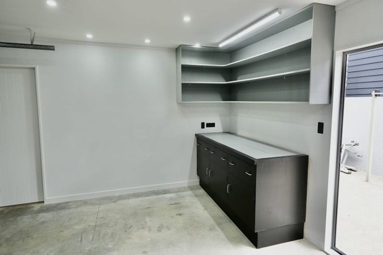 Photo of property in 27 Rosalie Terrace, Kelvin Grove, Palmerston North, 4414