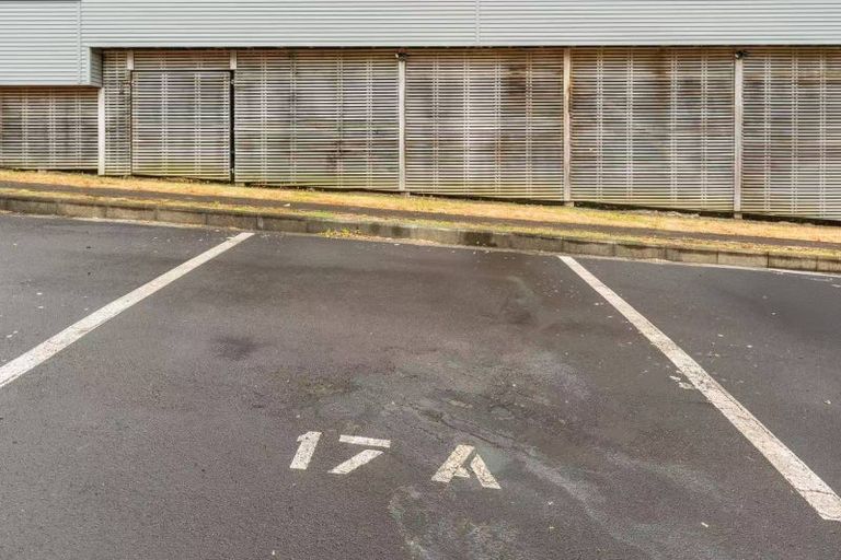 Photo of property in 17a/30 Westward Ho, Glen Eden, Auckland, 0602