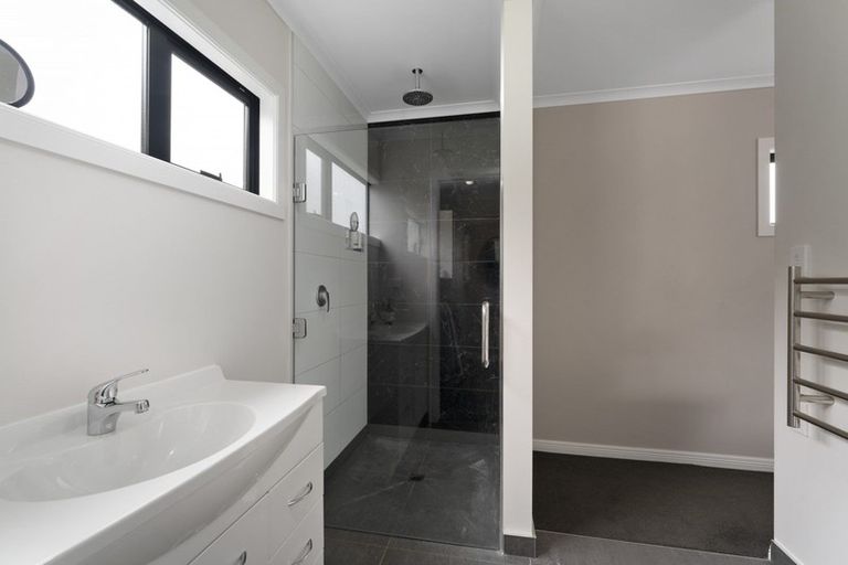 Photo of property in 14 Duncans Way, Otaki Beach, Otaki, 5512