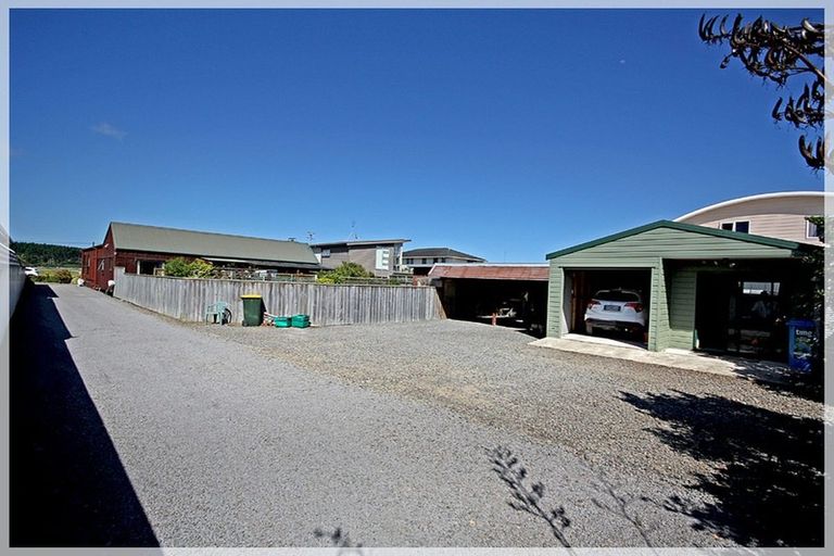 Photo of property in 35 Hartley Street, Foxton Beach, Foxton, 4815
